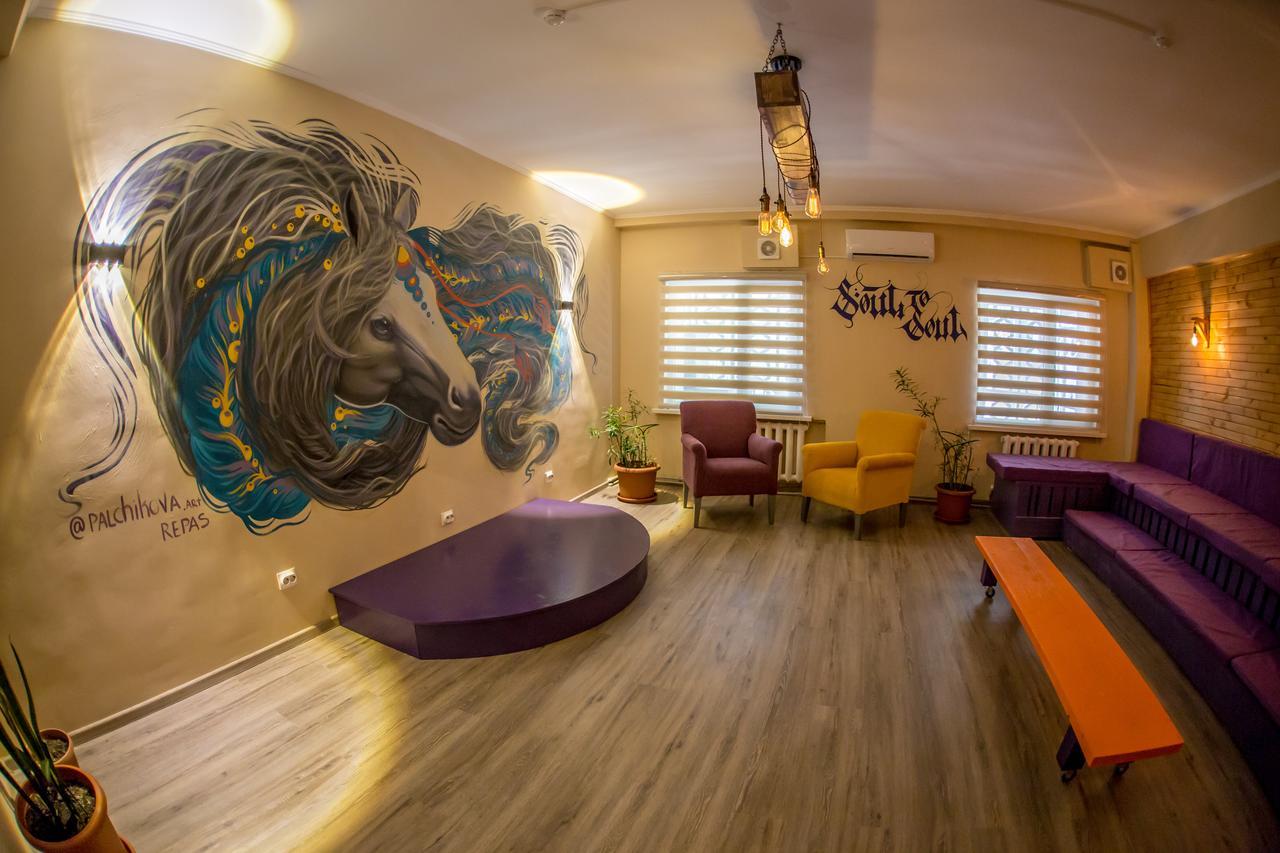 West Point Soul Hostel Almaty Eksteriør billede