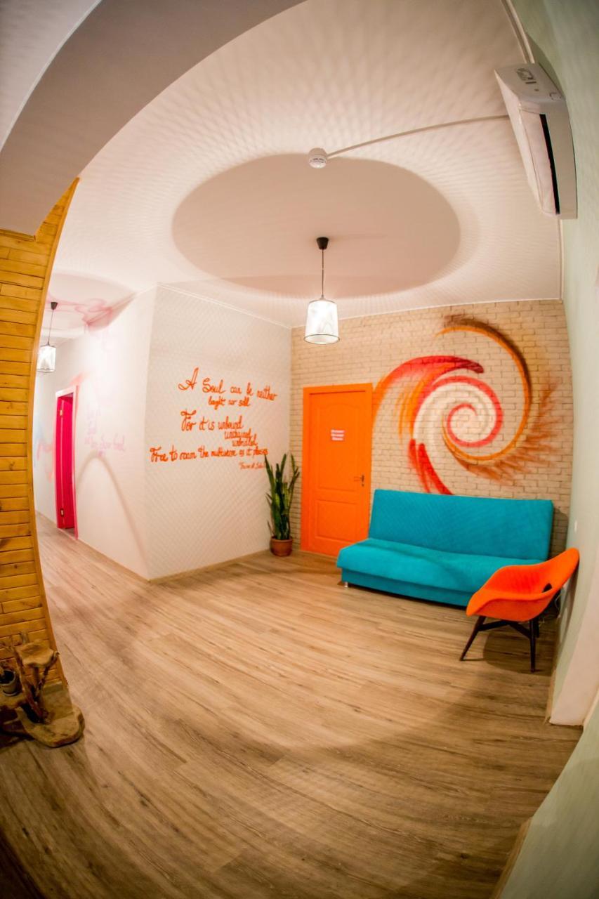 West Point Soul Hostel Almaty Eksteriør billede